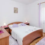 Apartman Oaza Vrboska